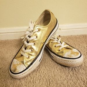 Gold Converse
